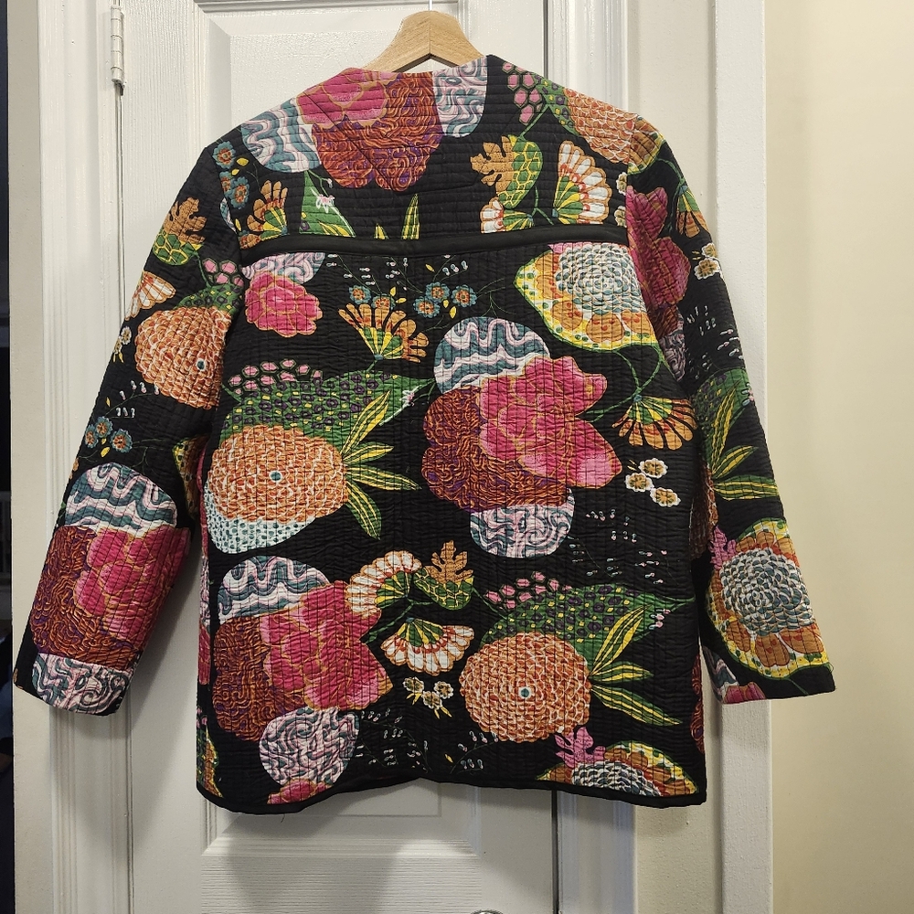 Quilted Jacket  Size M - Picture 2 of 8